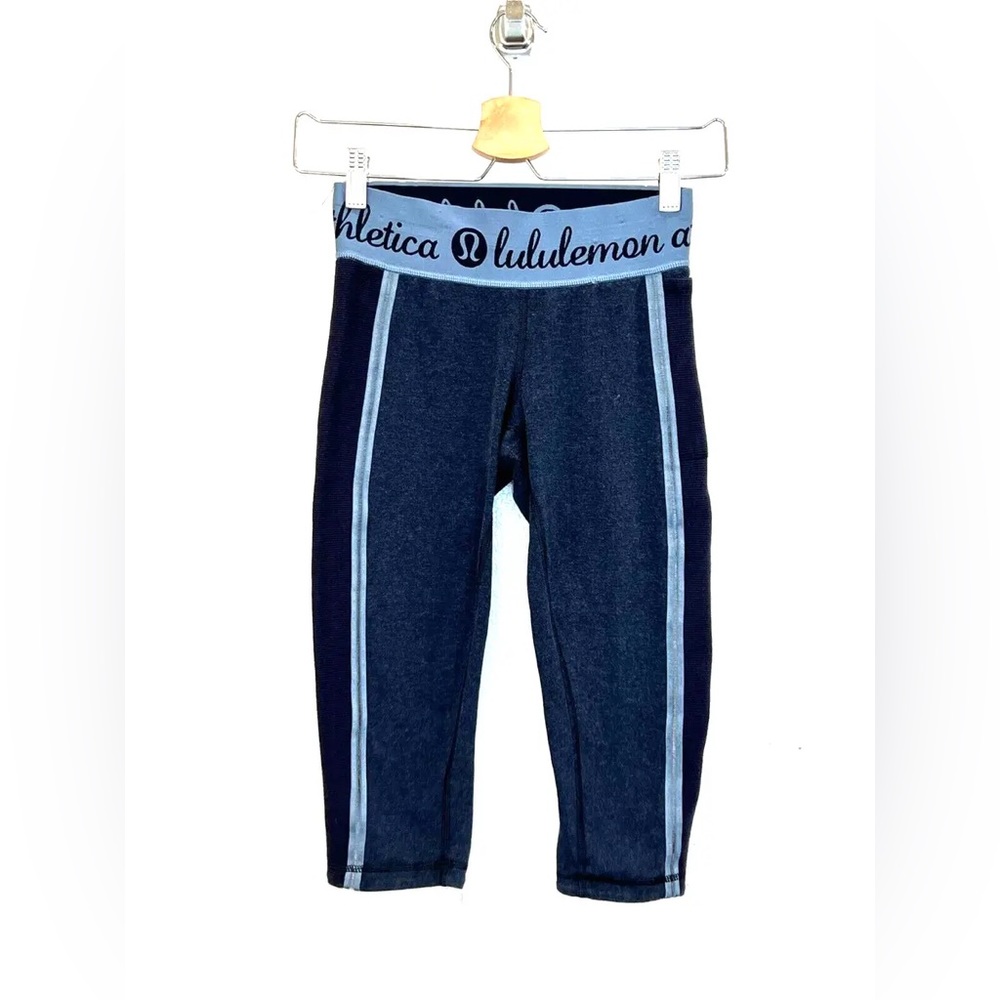 OG Lululemon athletica blue capri leggings. Size 2